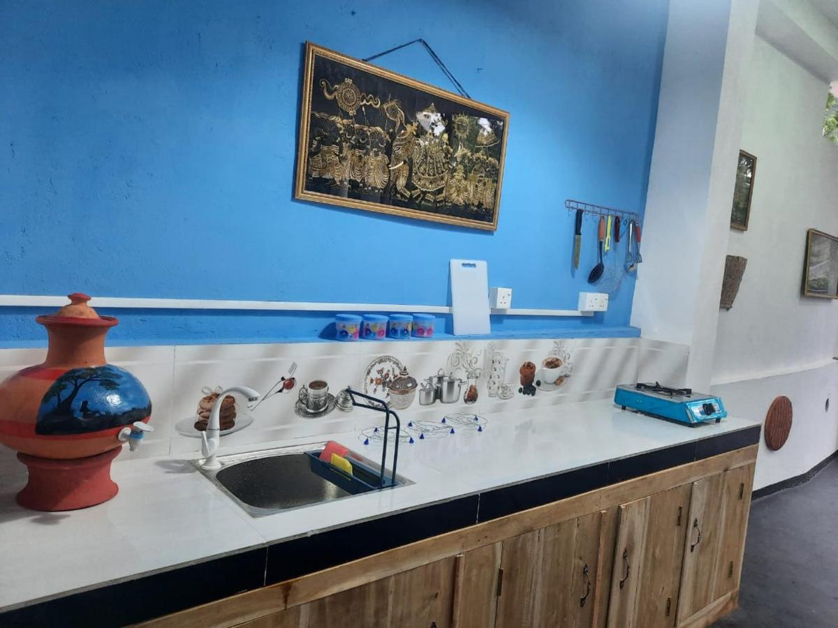 Little Angels Bed & Breakfast Mirissa Bagian luar foto